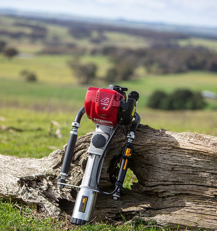 The Bullmax 4-Stroke Post Driver is Australia’s lightest, powered by a Honda GX35 engine. With 4 interchangeable sleeve heads, anti-vibration handles, and a compact carry case, it’s the ultimate heavy-duty fencing driver for star pickets, pipes, and ground rods.