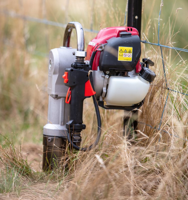 Shop the Bullmax BMPD-H80-2 Post Driver. Powered by the Honda GX50 4-Stroke engine, this exclusive heavy-duty driver delivers 40 joules, 1,200 BPM, and drives star pickets, timber, and MAXI posts with ease.