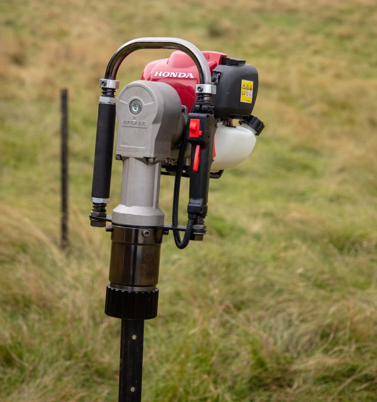 Shop the Bullmax BMPD-H80-2 Post Driver. Powered by the Honda GX50 4-Stroke engine, this exclusive heavy-duty driver delivers 40 joules, 1,200 BPM, and drives star pickets, timber, and MAXI posts with ease.